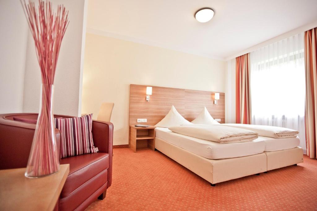 Wuermtaler Gaestehaus Gräfelfing Стая снимка